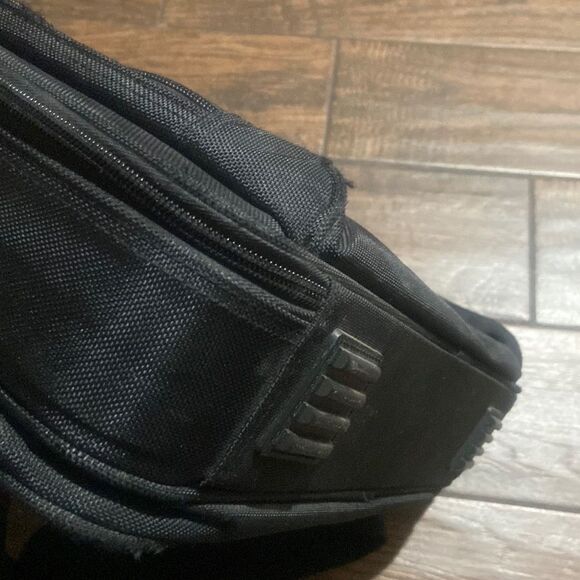 Dell Canvas Laptop Men Bag - Picture 7 of 15